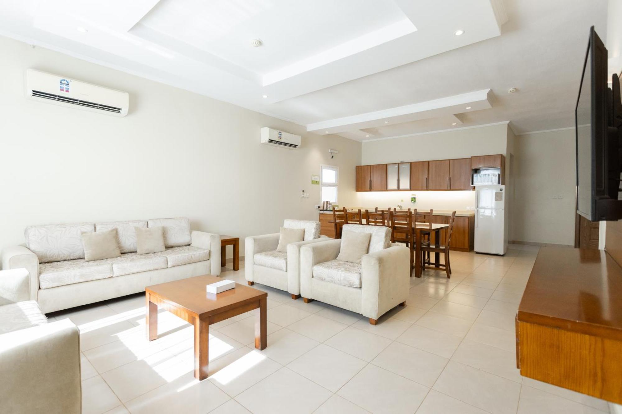 Al Jar - Families Only Resort Rayyis