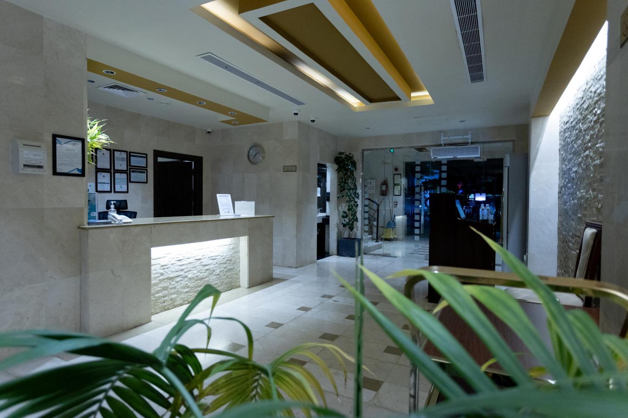 Al Jar - Families Only Resort