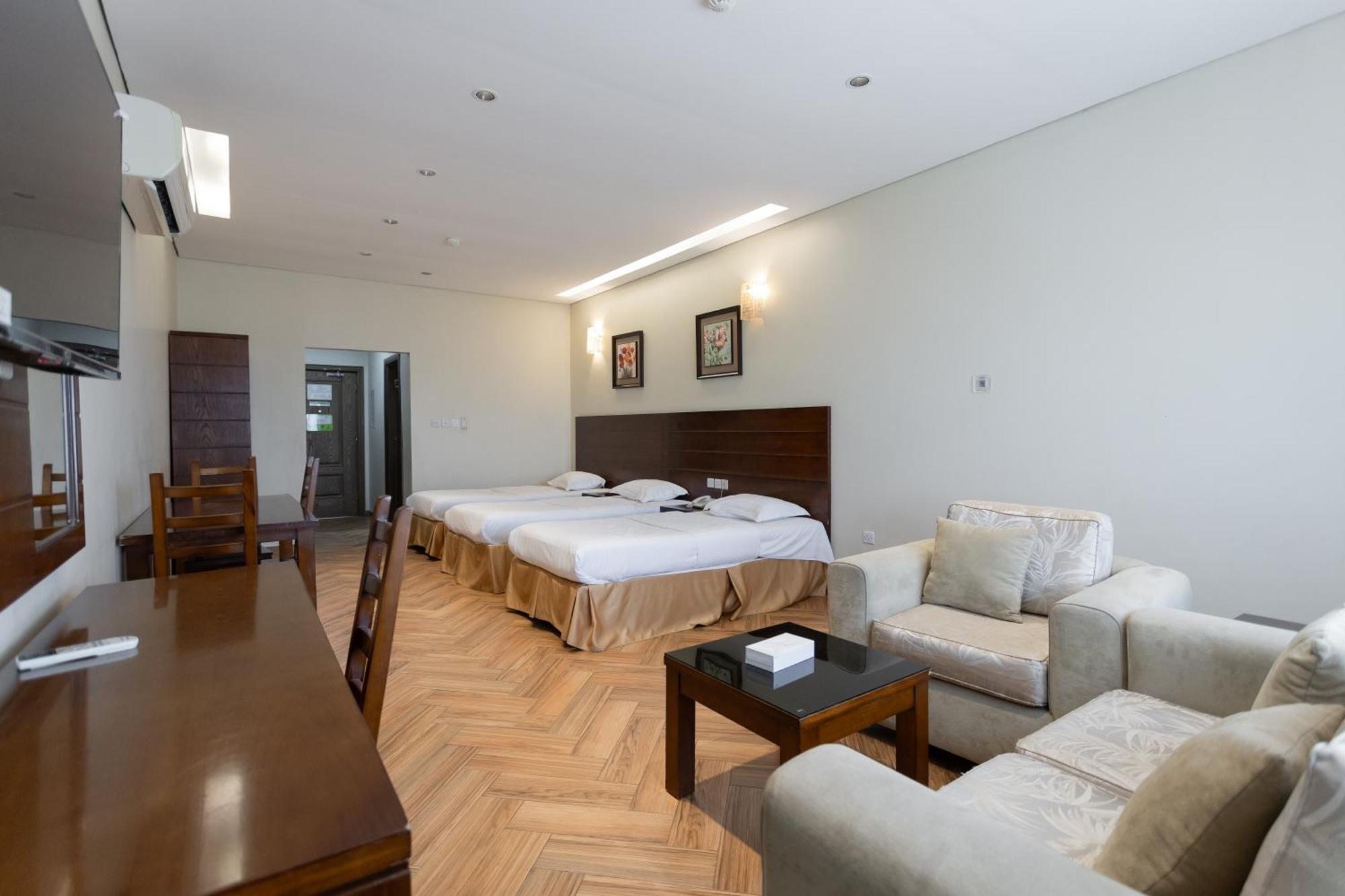 Resort Al Jar - Families Only