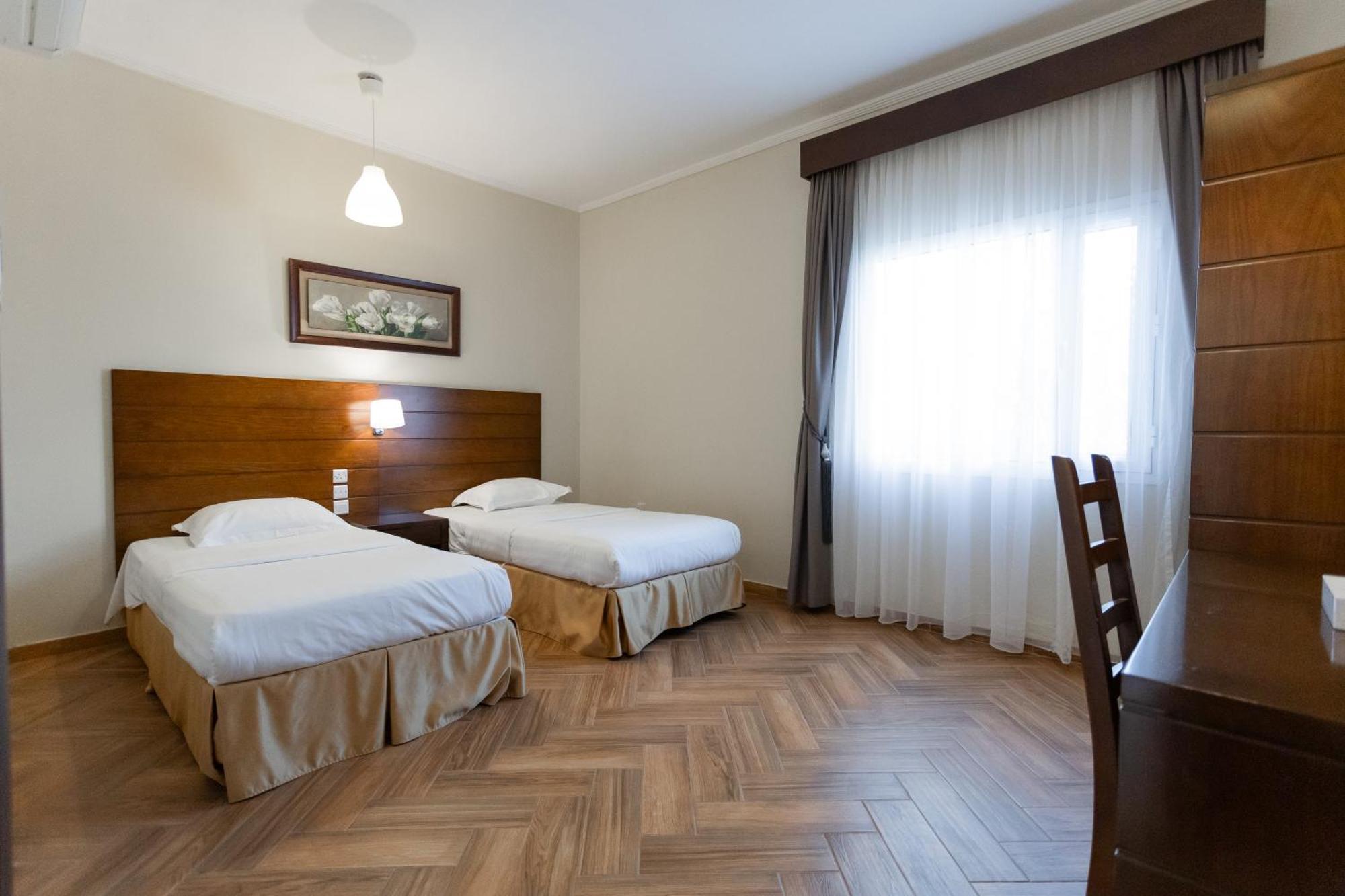 Resort Al Jar - Families Only Rayyis